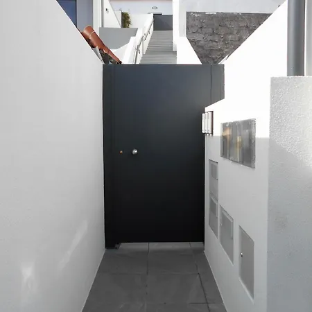 - Bouganvilla דירה