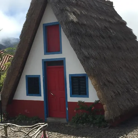 - Bouganvilla Apartmán *